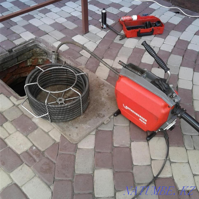 Sewer master clearing clogged pipes Plumber services 24/7 Shymkent Shymkent - photo 2
