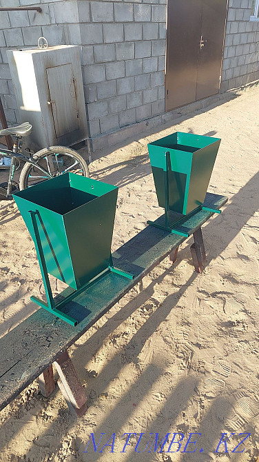 Benches and urns. Pavlodar - photo 7