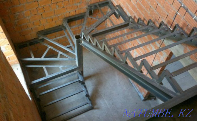 Лестницы на металлическом каркасе, изготовление любого дизайна Алматы - изображение 1