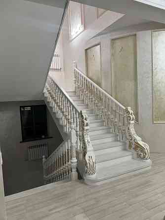 Лестница из дерева и металла, а?аштан лестница Almaty