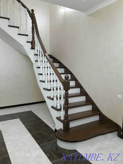 Лестницу.перила.навесы.ворота.вольеры.козырьки.ковка.  - изображение 1