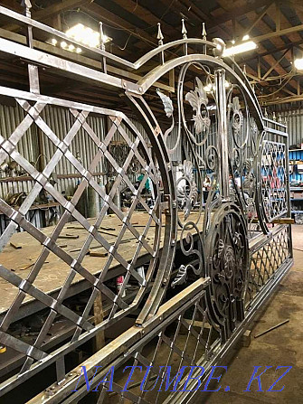 Stairs.railings.canopies. visors. Lattices.Aviaries  - photo 8