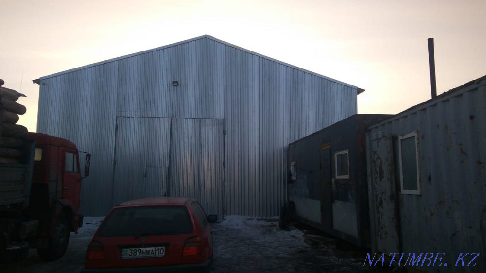Insulated and not insulated hangars, garages, sheds, flights of stairs, sliding gates Kostanay - photo 1