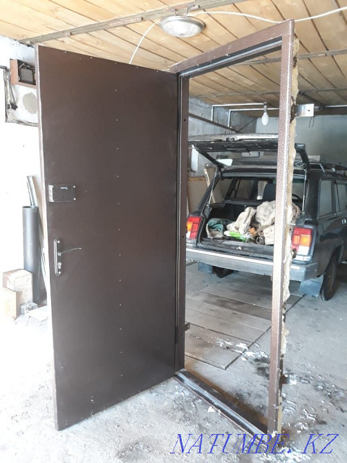 Металлические двери решетки гаражные ворота и многое другое из металла Усть-Каменогорск - изображение 1