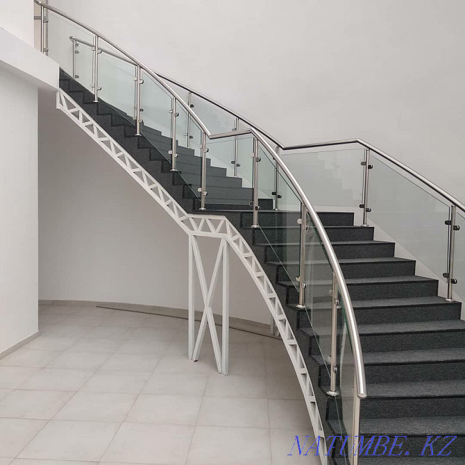 Stainless steel railing with knee glass and simple three-line! Astana - photo 1