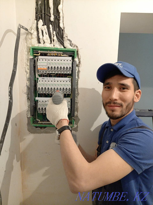 Электрик Вызов и выезд АВР НАЛАДКА ТРАНСФОРМАТОР КОГТИ СТОЛБ низкие це Алматы - изображение 1