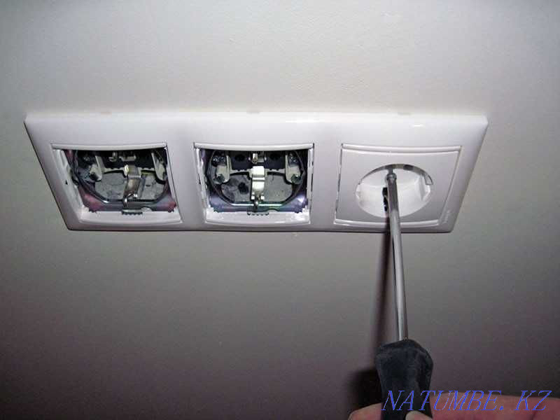 Experienced Electrician. Installation of sockets, chandeliers, counters, TV, curtains Astana - photo 5