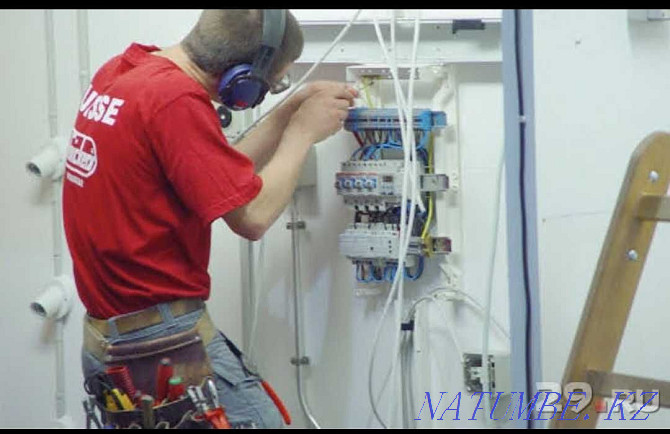 An electrician. Emergency Call Troubleshooting Skills and experience!. Ust-Kamenogorsk - photo 1