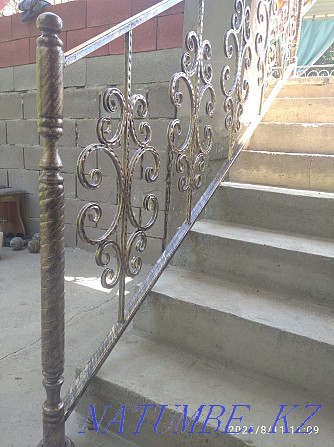 wrought iron railings  - photo 7