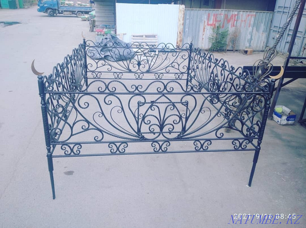 Тапсырыс бойынша темір қоршаулар  - изображение 1