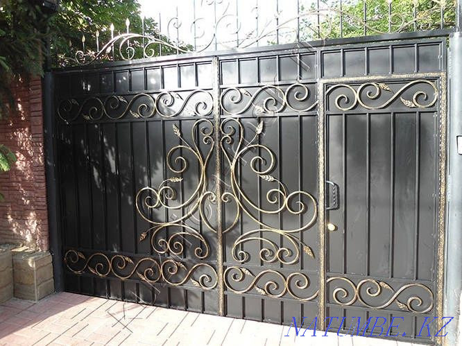 Gates. Fence. Gate. Covered yard. Karagandy - photo 3