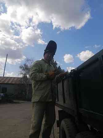 Опытный электрогазо-сварщик ищет работу,можно здельно ,стаж 35 года. Ust-Kamenogorsk