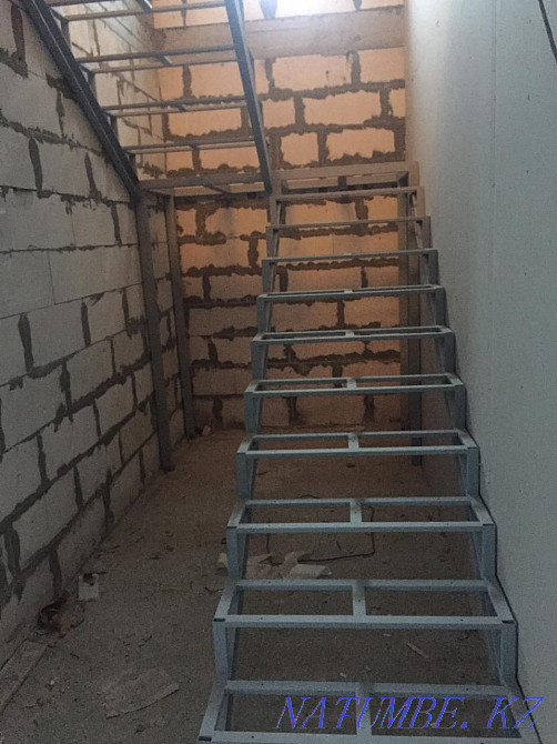 Лестницы из металла, кованые перила Петропавловск - изображение 5