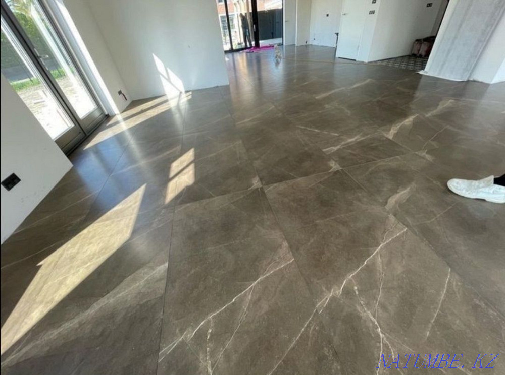 The tiler I put porcelain stoneware and tiles in the photo is my work Almaty - photo 6