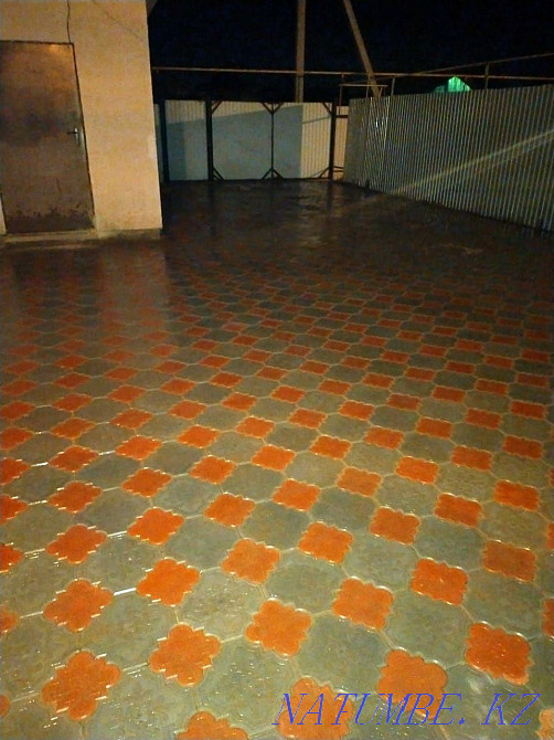 Laying paving stones, slabs installation curbs curbs qualitatively Oral - photo 2