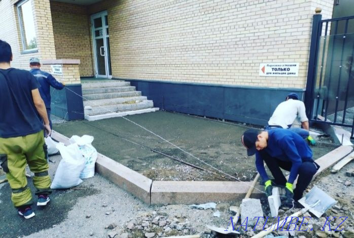 Laying paving stones, curb. Installing a curb. Dismantling Astana - photo 2