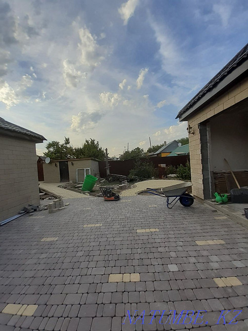 Laying paving stones borders curbs slabs with high quality Oral - photo 4