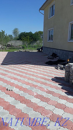 Professional laying of paving stones (paving slabs) of asphalt Almaty - photo 8
