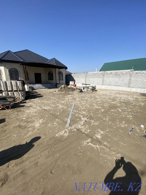 Professional laying of paving stones (paving slabs) of asphalt Almaty - photo 2