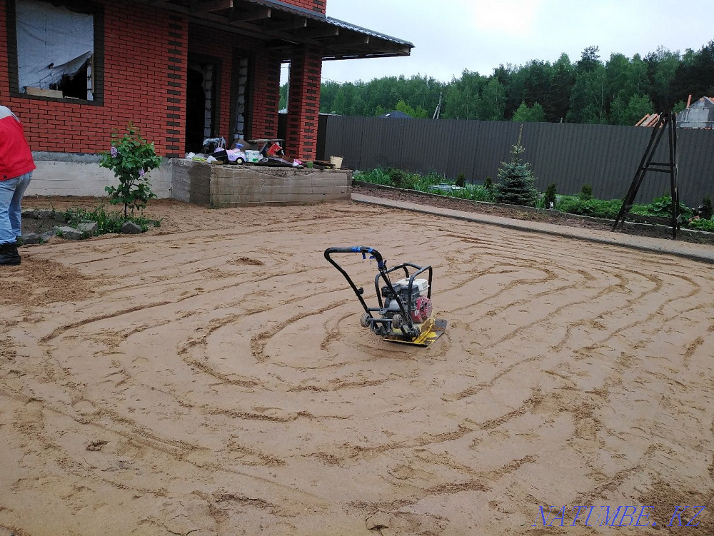 Укладка тротуарной плитки и брусчатки Аксай - изображение 3