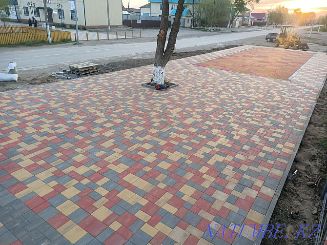 Laying paving stones (paving slabs), installing curbs Aqtobe - photo 6