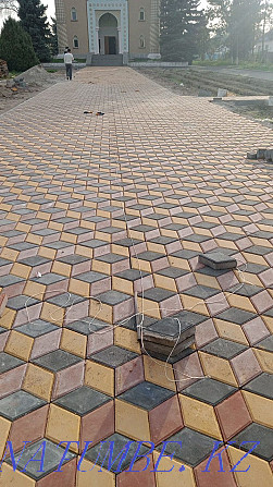 Laying paving stones 1500 t and 1999 Almaty - photo 2