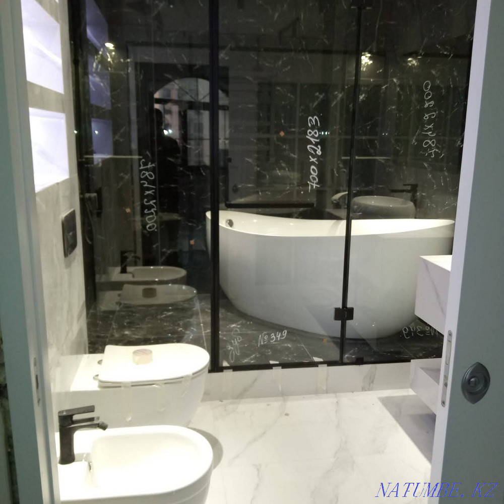 Кафельщик,укладка плитки ванна,санузел,пол,стена штукатурщик,сантехник Алматы - изображение 1