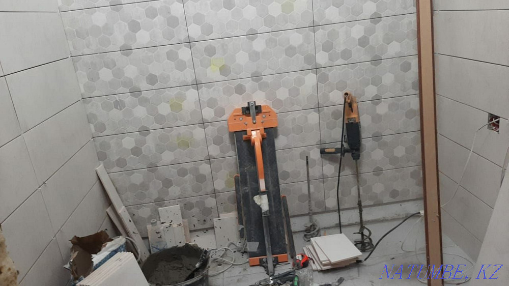 Плитка төсеу / плитка төсеу / пәтерді жөндеу / плитка салу / шебер құрылысшы  Алматы - изображение 2