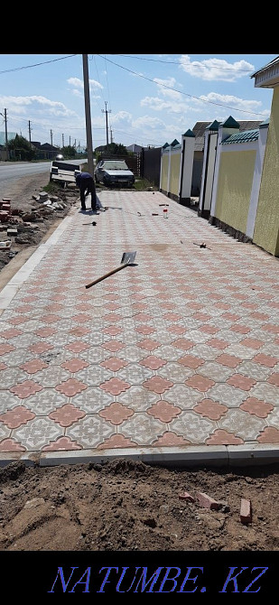 Laying paving stones, installation of borders, curbs. Oral - photo 4