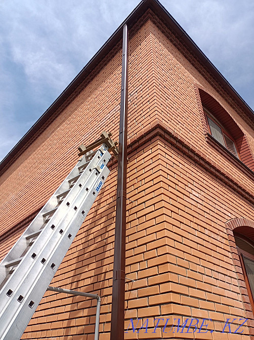 Монтаж водосточной системы метал-пластик ! Обогрев желоба. Алматы - изображение 4