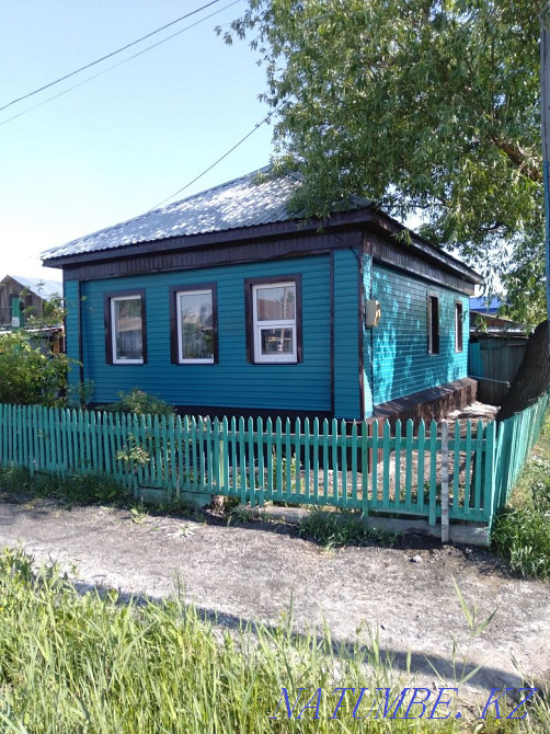 Roof repairs of any complexity soft and hard roofing Petropavlovsk - photo 1