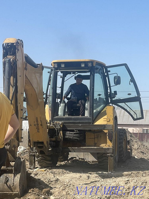 Services Excavator loader 3in1 tractor Cat F432 Taldykorgan - photo 2