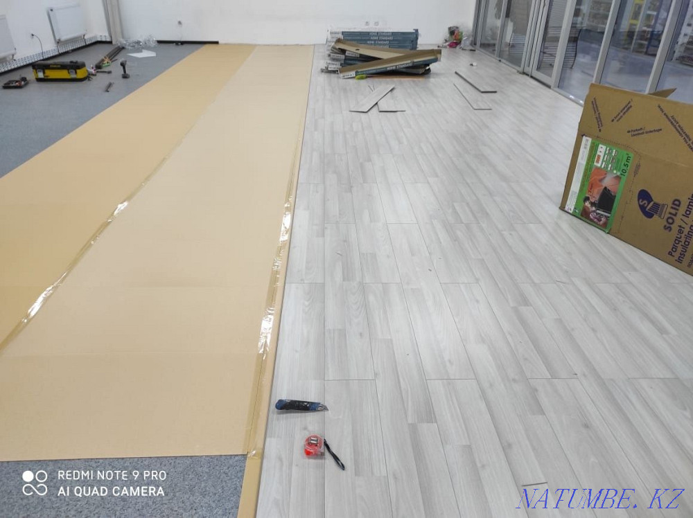 Laying laminate parquet boards, linoleum flooring professionally Astana - photo 4