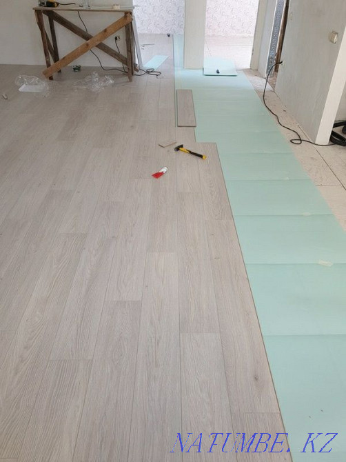 Laying laminate, floor leveling. Aqtobe - photo 2