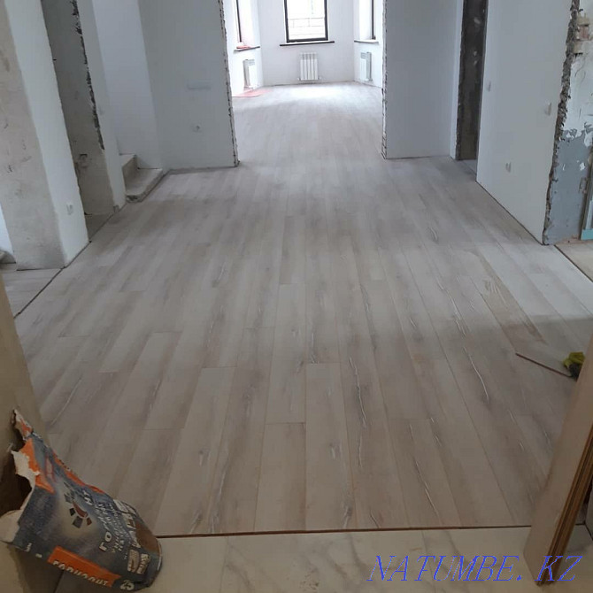 Laying linoleum carpet laminate Алгабас - photo 4