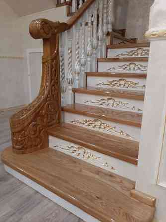 Лестницы на заказ из ценных пород древесины. Каркас из металла. Алматы
