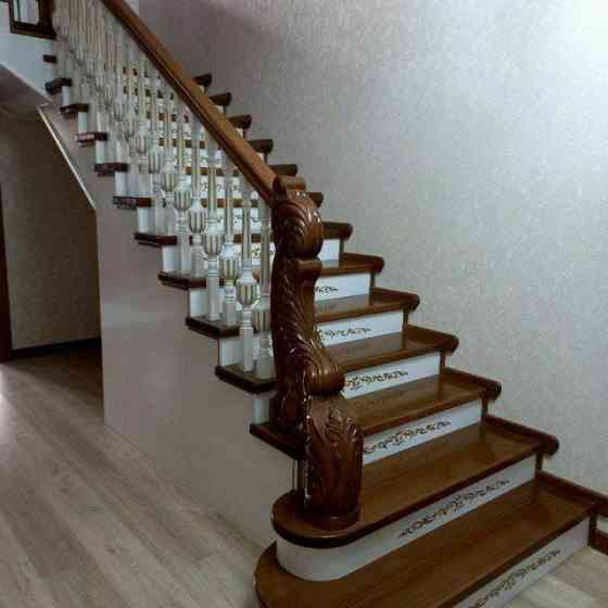 Лестницы на заказ с массива дерево Astana