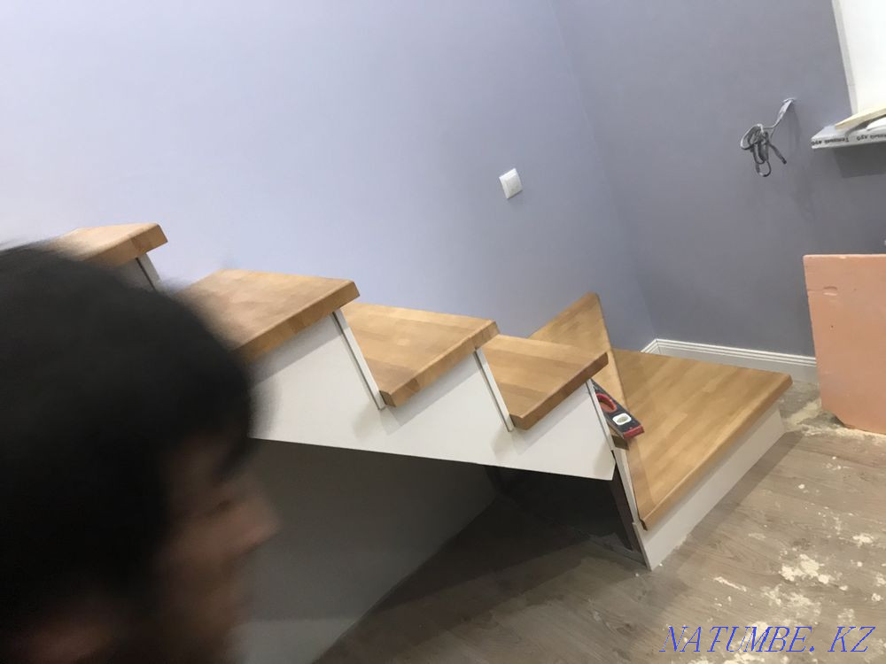 Лестницы деревянные на закас с массива Дуб Ясень Бук Сосна Астана - изображение 7