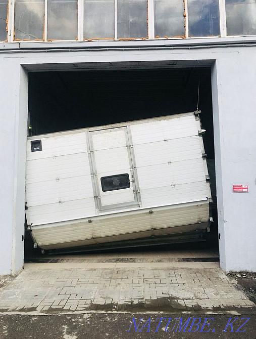 24/7/365 Секциялық гараж есіктерін жөндеу сынған кабельді серіппелер мыжылған  Астана - изображение 2