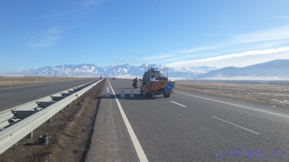 Road paint, thermoplastic, cold plastic, marking Oral - photo 2