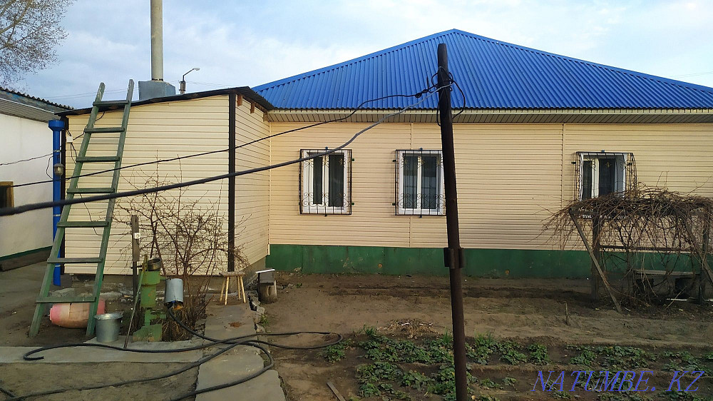 Установка сайдинга, откосов, металлические решётки Семей - изображение 6