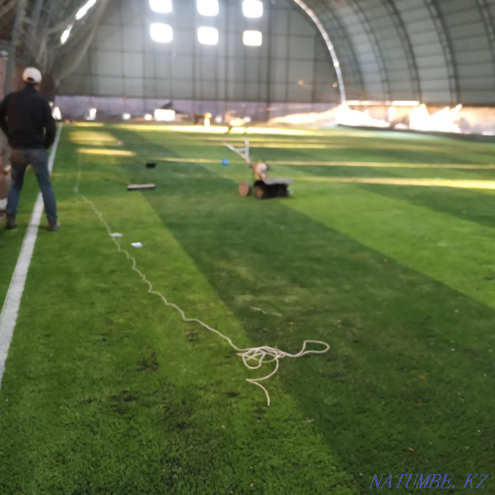 Installation of artificial turf Turkestan - photo 5