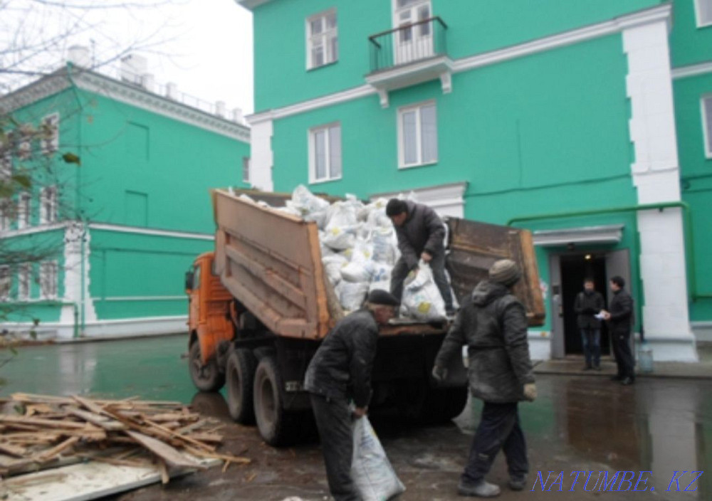 Garbage removal on a truck Atyrau - photo 1