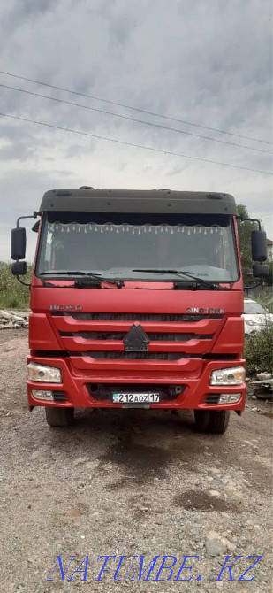 Қоқыс шығару автосамосвалдары КамАЗ Хова тракторлары экскаваторлар  Алматы - изображение 4