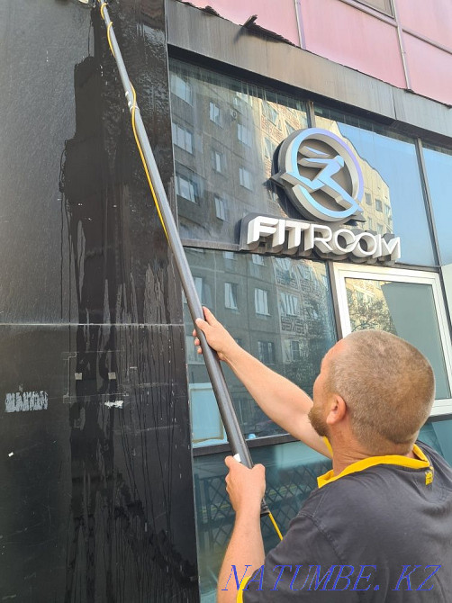 Фасадтарды, витраждарды, фарфор плиткаларын телескоптық штангамен жуу  Астана - изображение 5
