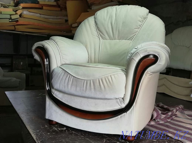 Перетяжка и реставрация мягкой мебели Актобе - изображение 1