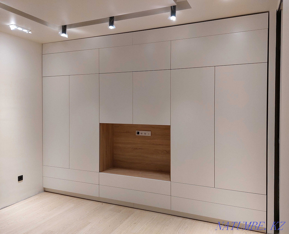 Мебель на заказ Шкафы-купе. Кухни - Александр Астана - изображение 1