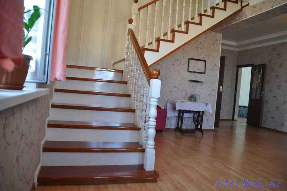 Stairs made of elm, oak, frame made of metal, made of concrete. Installment. Urochishche Talgarbaytuma - photo 6