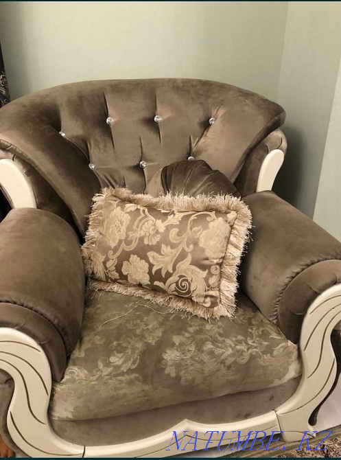 Жұмсақ жиһаздар мен кілемдердің барлық түрлерін кәсіби химиялық тазалау  Алматы - изображение 2