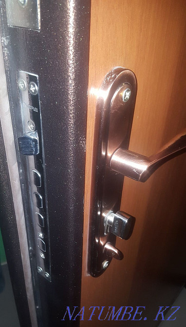 Opening the door locksmith opening the lock open the door lock bugbear Petropavlovsk - photo 1